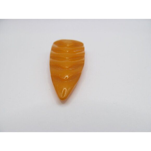 Vintage Carved Butterscotch Bakelite Arrow Dress Clip - Picture 10 of 12
